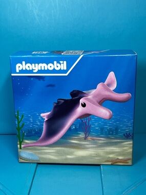 ⭐️ McDonald’s- Playmobil Pink Manta Ray Happy Meal Toy